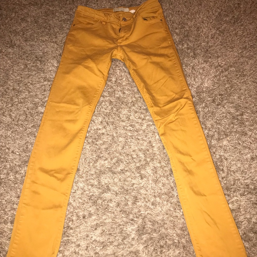Zara mustard color jeans size 04
